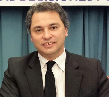 Dr. Alejandro Costa