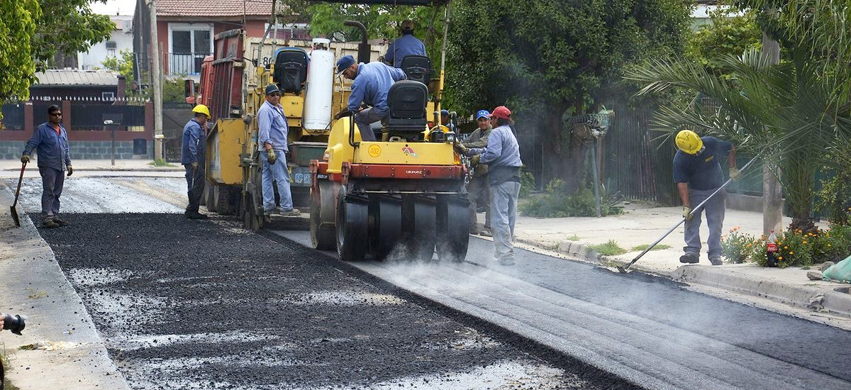 Cascallares: "Avanzamos todos los días con las 600 cuadras de asfalto en Brown"