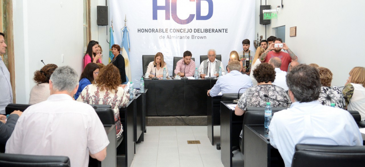 SE PRORROGARON LAS SESIONES ORDINARIAS