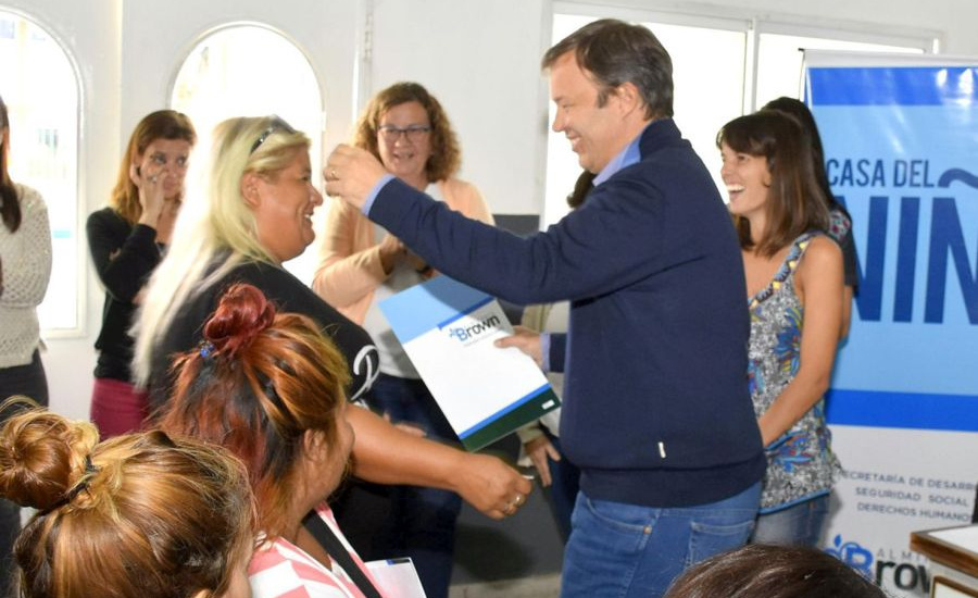 Cascallares: "Acompañamos a nuestros vecinos que necesitan un Estado presente"