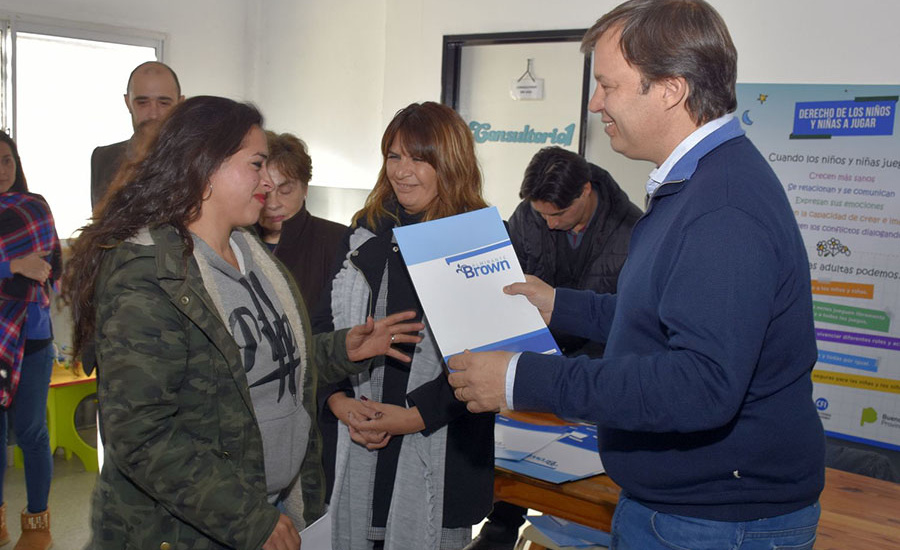 El municipio junto a familias de Brown que necesitan el acompañamiento del Estado