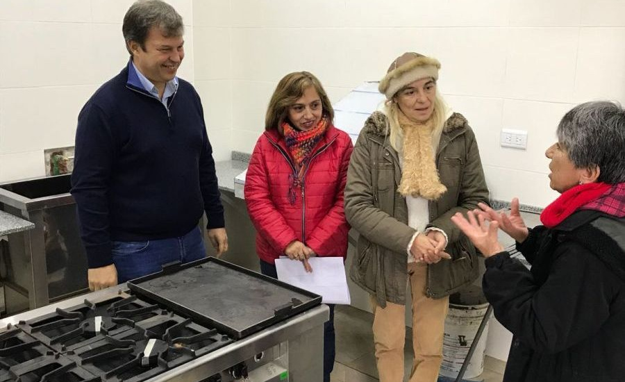 El municipio realiza obras en escuelas de Brown