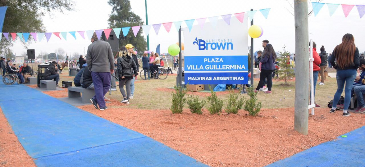 Cascallares presentó la renovada plaza Guillermina de Malvinas Argentinas