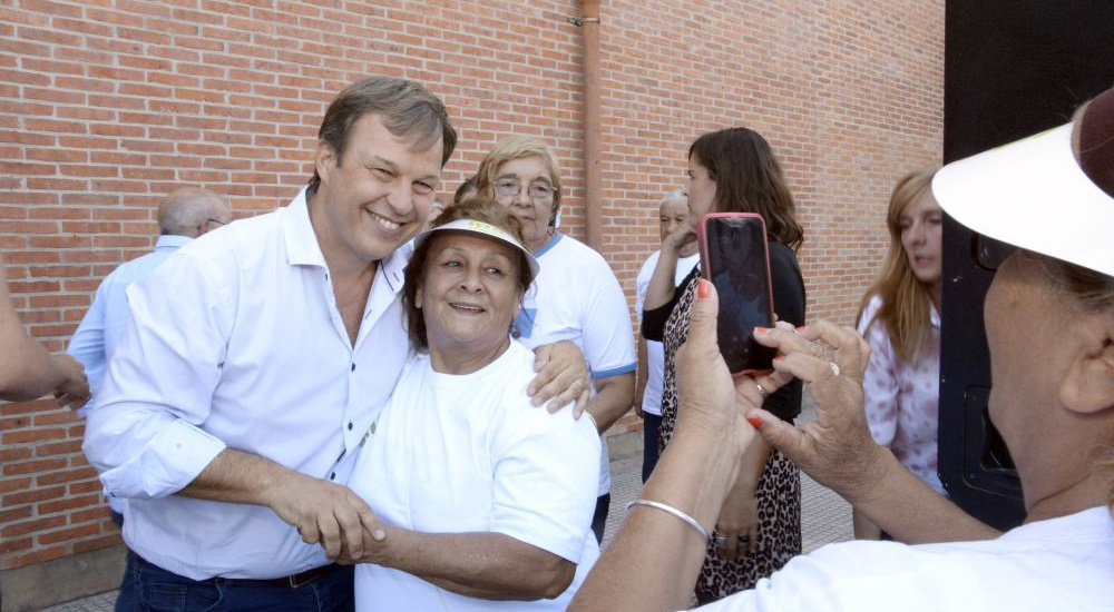 Cascallares por la inclusión junto a los abuelos de Brown