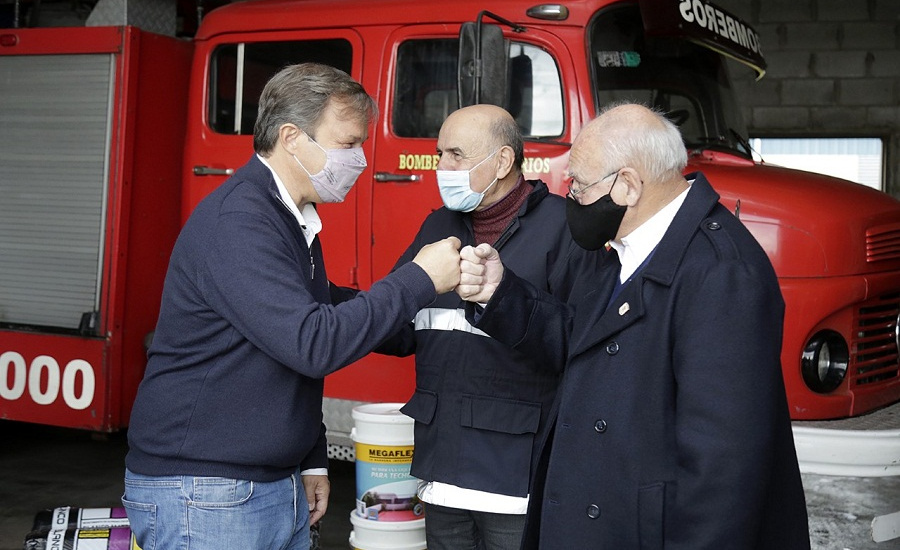 El programa "Causa Común" canalizó una importante donación para los bomberos