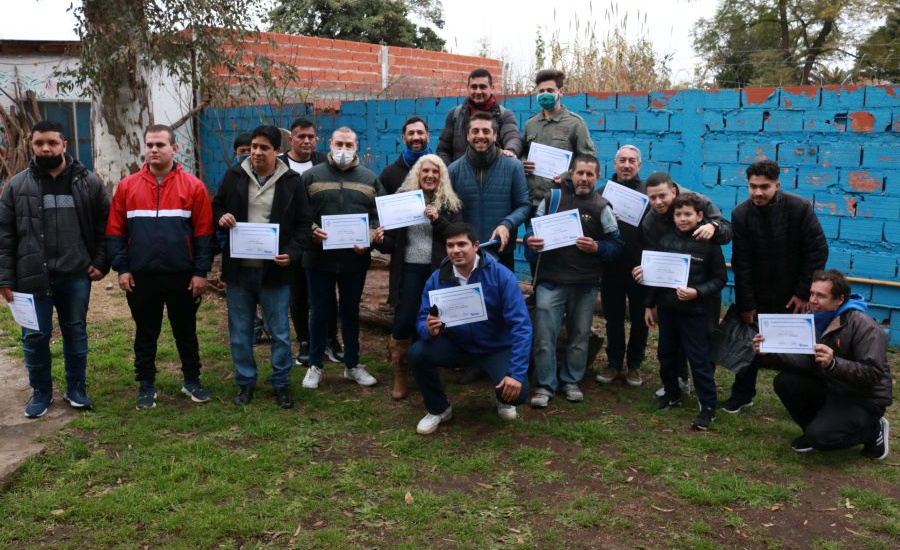 Entregaron diplomas a 120 egresados del Centro de Formación para el Trabajo de Rafael Calzada