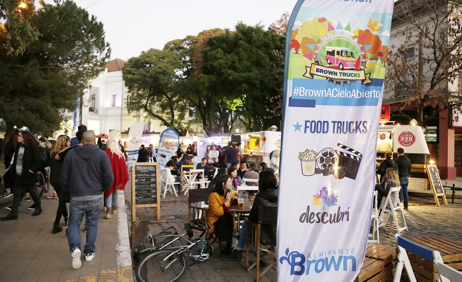 Fin de semana con “Brown a Cielo Abierto" en Calzada y encuentros de Comercialización en Mármol