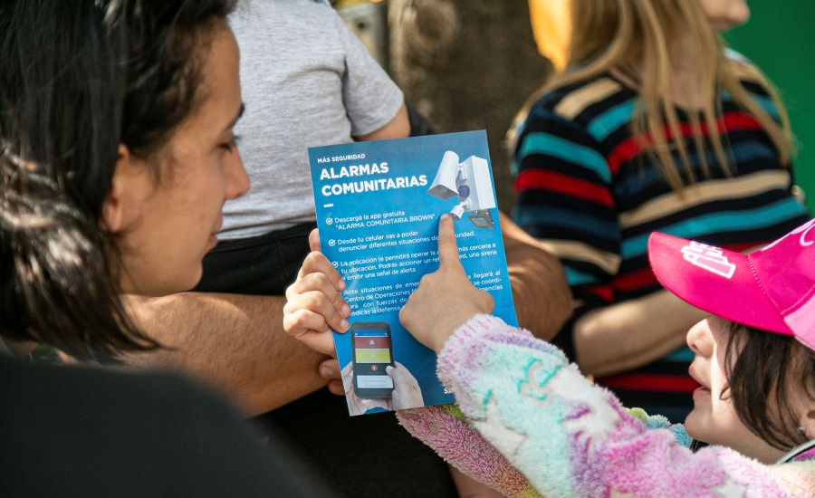 El Municipio instala nuevas alarmas comunitarias en Longchamps y José Mármol